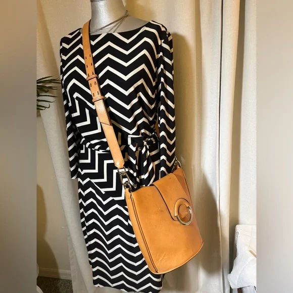 Banana Republic Italian Vachetta 100% Leather Bucket Bag Natural Tan Silver Ring - Picture 10 of 11